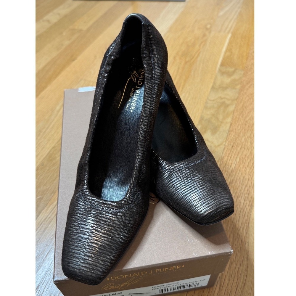 Donald Pliner Seana Metallic Lizard Kitten Heels - Picture 7 of 12